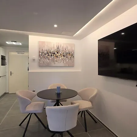 Zermo Eden Apartmán *